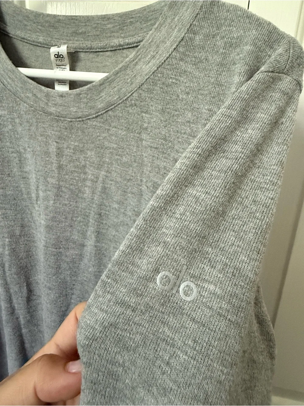 ALO yoga crew sweatshirt/pullover size medium